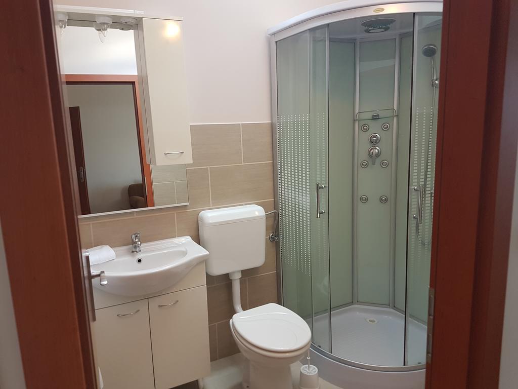 Apartments Mrdelja Vrsi Luaran gambar